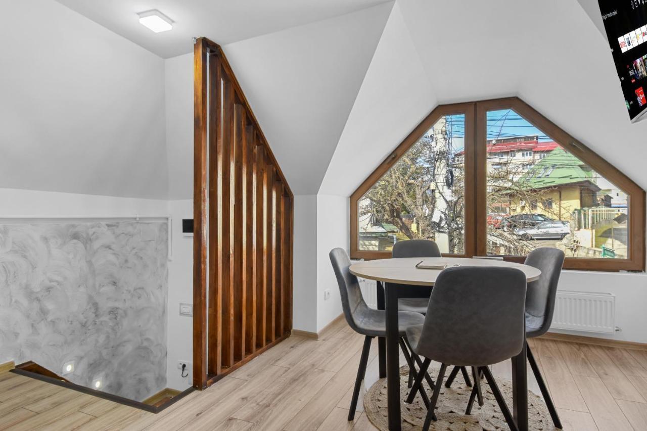 Two Bedrooms Hytta Apartment ซินายา ภายนอก รูปภาพ