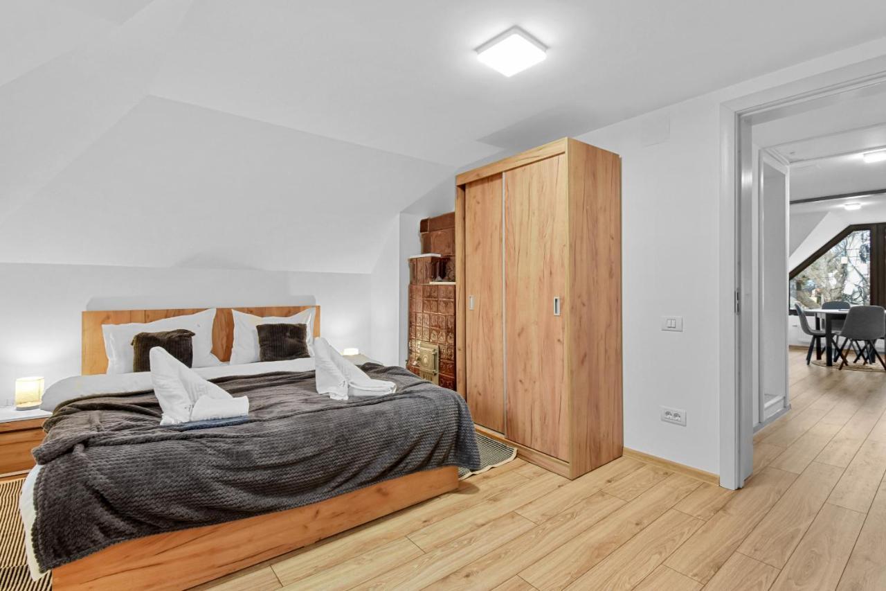 Two Bedrooms Hytta Apartment ซินายา ภายนอก รูปภาพ